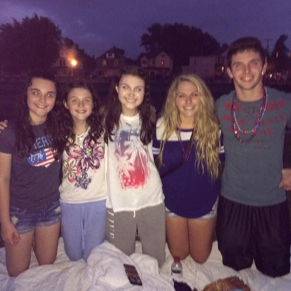 Meet your Posher, Allyson - Picture 1 of 1